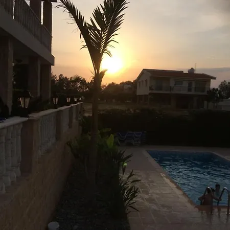 Peter&Mike Villa *